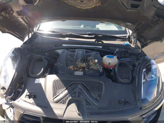 2018 PORSCHE MACAN WP1AG2A5XJLB60763 Photo 9