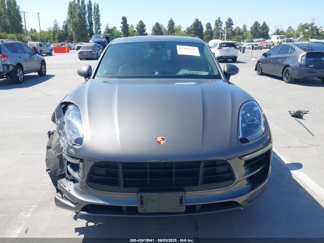 Porsche Macan 2018 WP1AG2A5XJLB60763 Image 13