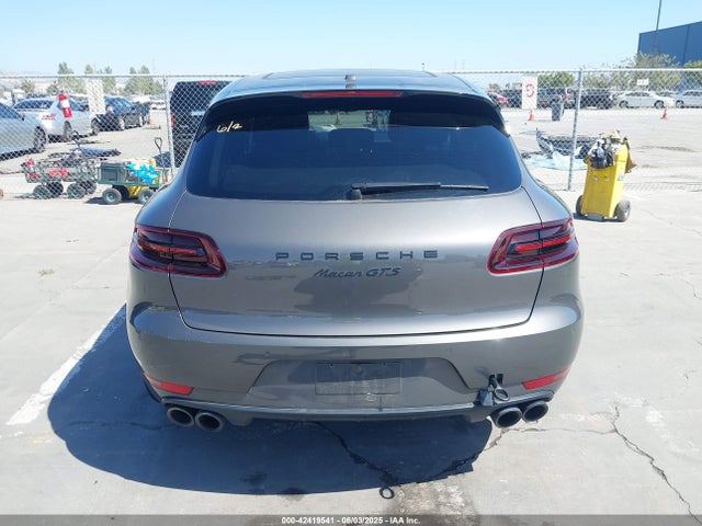Porsche Macan 2018 WP1AG2A5XJLB60763 Image 17