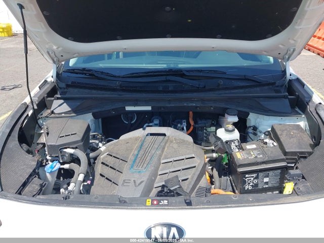 KNDCC3LG2K5008010 KIA Niro