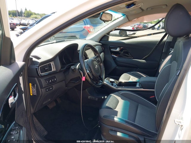 KNDCC3LG2K5008010 KIA Niro