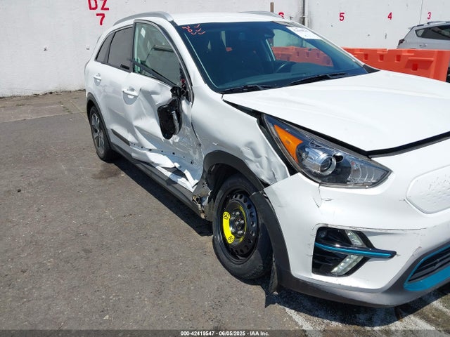 KNDCC3LG2K5008010 KIA Niro