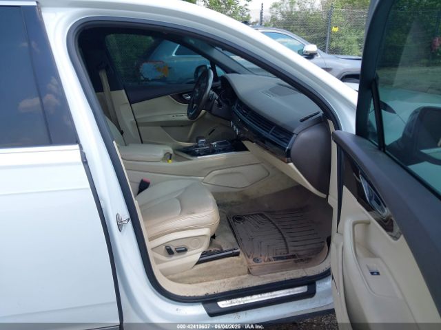 WA1LAAF72HD014212 Audi Q7 3.0t Premium