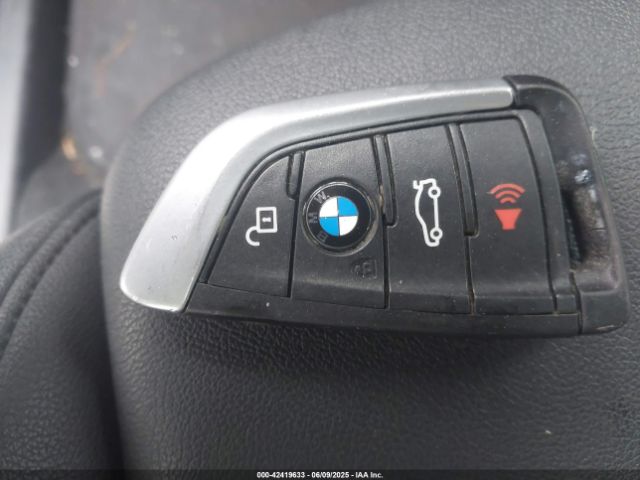 2019 BMW X3 5UXTR9C59KLE13195 Photo 10