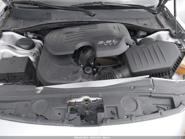 2021 CHRYSLER 300 2C3CCABG6MH520049 Photo 9