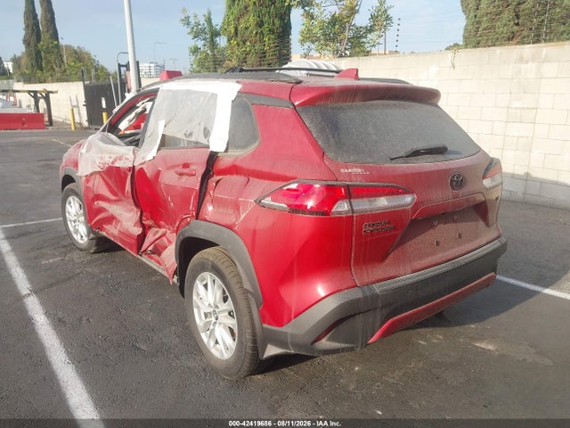 Toyota Corolla Cross Le 2024 7MUBAAAG2RV104982 Image 3