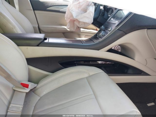 2020 LINCOLN MKZ 3LN6L5A90LR622917 Photo 4