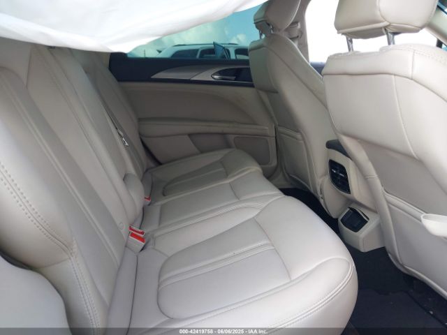 2020 LINCOLN MKZ 3LN6L5A90LR622917 Photo 7