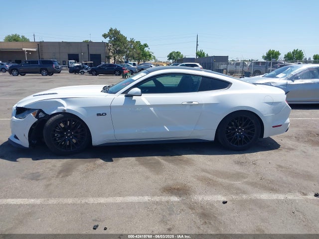 Ford 5.0l 4v premium fuel 2017 1FA6P8CF8H5339887 Image 14