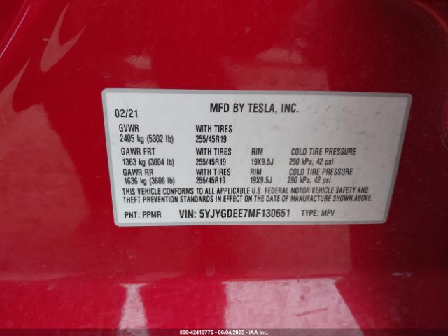 2021 TESLA MODEL Y 5YJYGDEE7MF130651 Photo 8