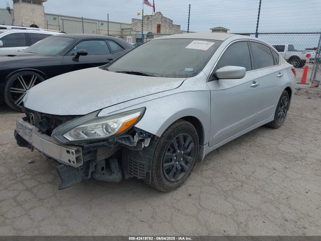 1N4AL3AP4HC122126 Nissan 2017