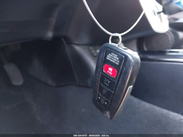 2017 TOYOTA PRIUS PRIME JTDKARFP9H3067589 Photo 10