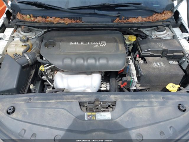 2015 CHRYSLER 200 1C3CCCAB5FN632725 Photo 9
