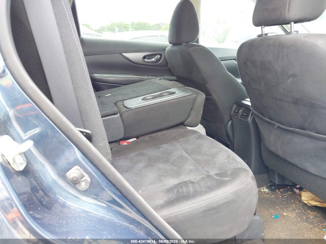 KNMAT2MT0FP537947 Nissan ROGUE SV