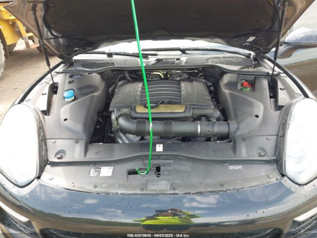 2016 PORSCHE CAYENNE WP1AA2A29GLA03757 Photo 9