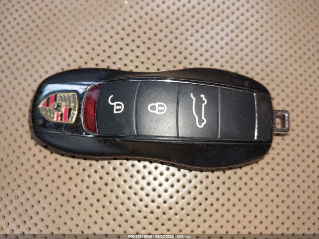 2016 PORSCHE CAYENNE WP1AA2A29GLA03757 Photo 10