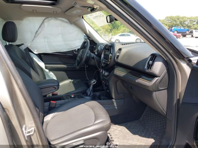 2019 MINI COUNTRYMAN WMZYS7C5XK3F46936 Photo 4