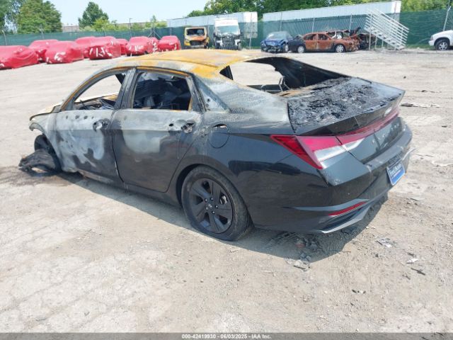 2022 HYUNDAI ELANTRA 5NPLS4AG4NH077183 Photo 2