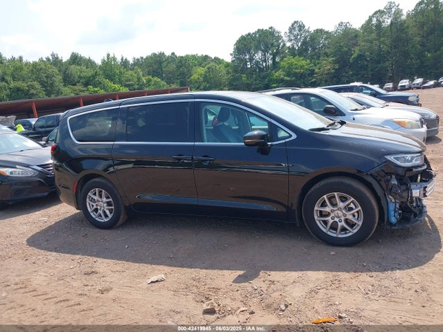 Chrysler Pacifica Touring L 2024 2C4RC1BG4RR136438 Image 13
