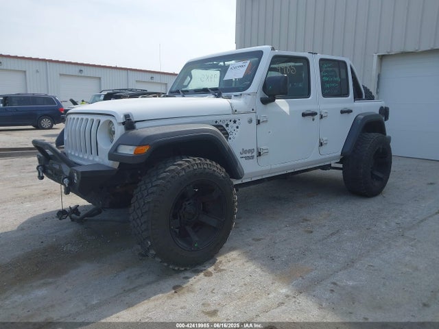 1C4HJXDG9JW221353 Jeep Wrangler