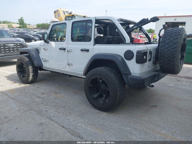 1C4HJXDG9JW221353 Jeep Wrangler