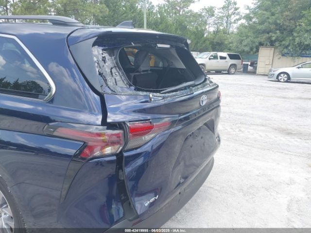 5TDYRKEC2SS237628 Toyota SIENNA XLE