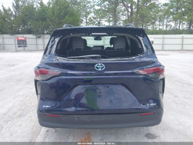 5TDYRKEC2SS237628 Toyota SIENNA XLE
