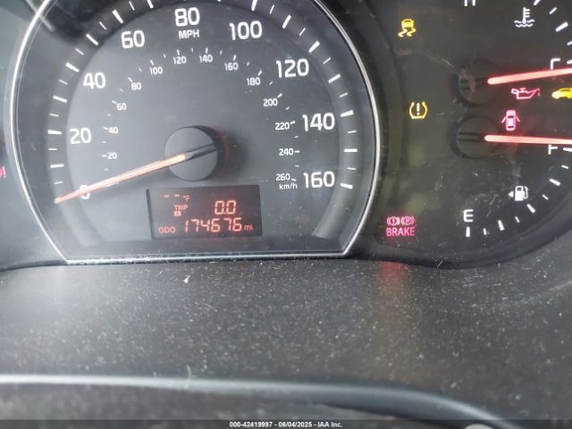 5XYKTDA7XFG604872 KIA Sorento Lx V6