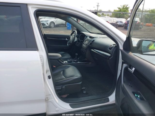 5XYKTDA7XFG604872 KIA Sorento Lx V6