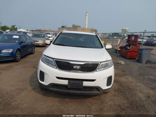 5XYKTDA7XFG604872 KIA Sorento Lx V6
