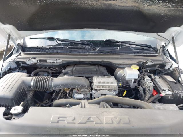 1C6RREJT2RN220072 RAM 1500 Laramie  4x2 5'7 Box