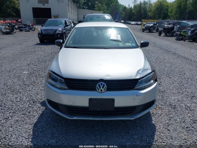 3VW1K7AJ6EM333058 Volkswagen Jetta 2.0l S