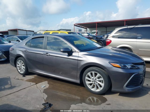 4T1R11AK0PU182193 Toyota CAMRY LE