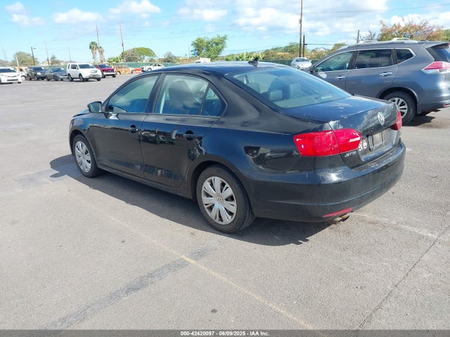 3VWB17AJ3EM225018 Volkswagen 2014