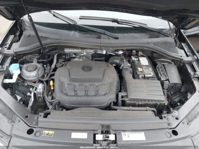 3VV3B7AXXLM105157 Volkswagen Tiguan 2.0t Se/2.0t Se R-line Black/2.0t Sel