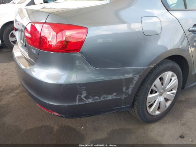 3VWLL7AJ2EM271356 Volkswagen Jetta 2.0l Tdi Value Edition