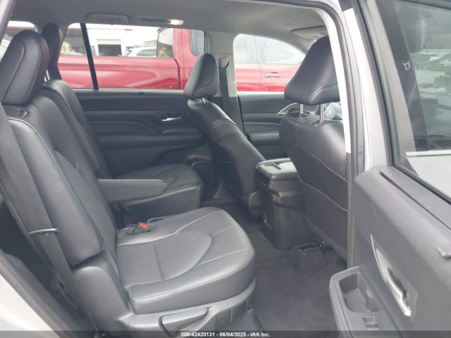 5TDAAAA51RS012718 Toyota Grand Highlander Xle