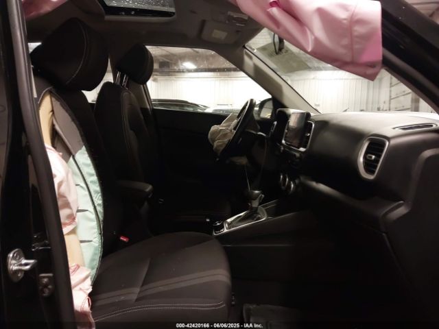 2021 HYUNDAI VENUE KMHRC8A38MU120323 Photo 4