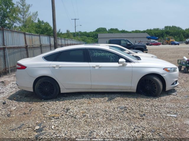 3FA6P0HD5GR300615 Ford FUSION SE