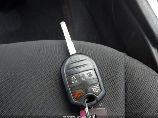3FADP4BJ3GM151096 Ford FIESTA SE