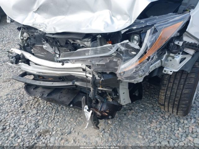 5YFB4MDE9RP100093 Toyota COROLLA LE