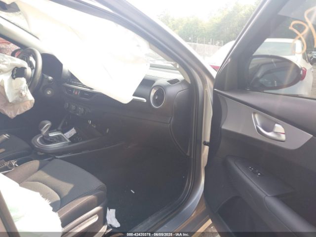 2023 KIA FORTE 3KPF24AD2PE665402 Photo 4