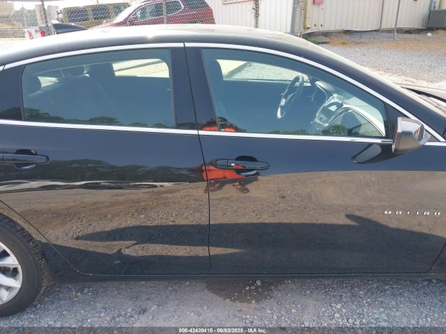 1G1ZD5ST3RF149392 Chevrolet Malibu Fwd 1lt