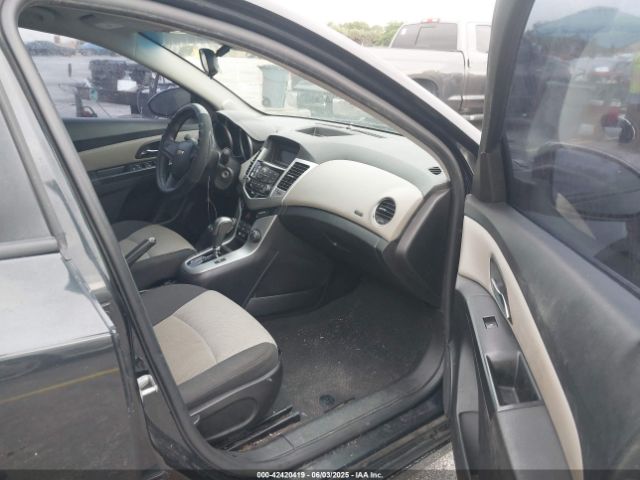 1G1PA5SH8E7243705 Chevrolet Cruze Ls Auto