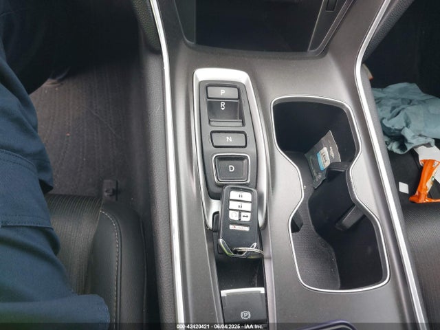1HGCV3F21NA014260 Honda lfb2
