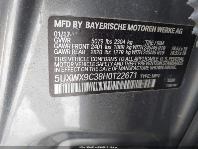 2017 BMW X3 5UXWX9C38H0T22671 Photo 8