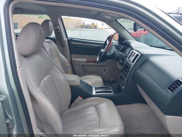 2005 CHRYSLER 300C 2C3JA63H05H552031 Photo 4
