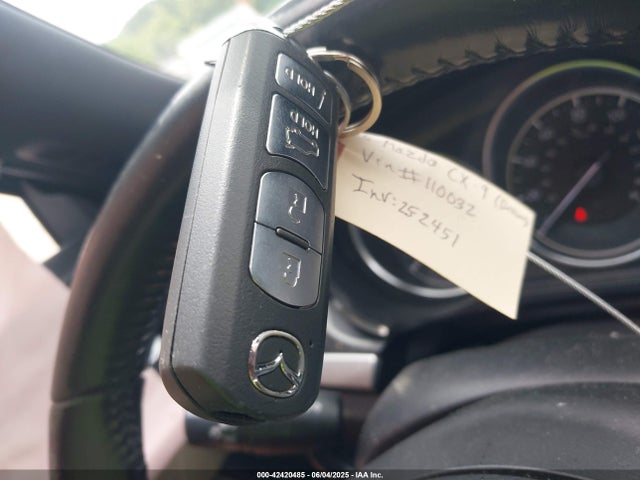 JM3TCADY8G0110032 Mazda py