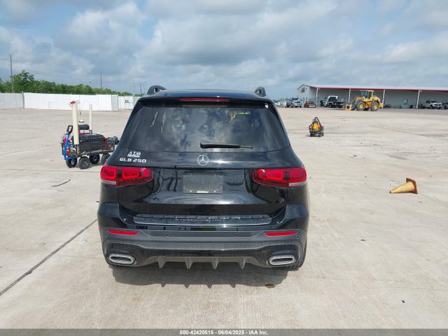 W1N4M4GB6NW230174 Mercedes-Benz m260