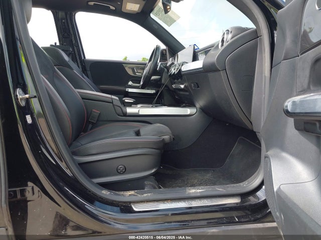 W1N4M4GB6NW230174 Mercedes-Benz m260
